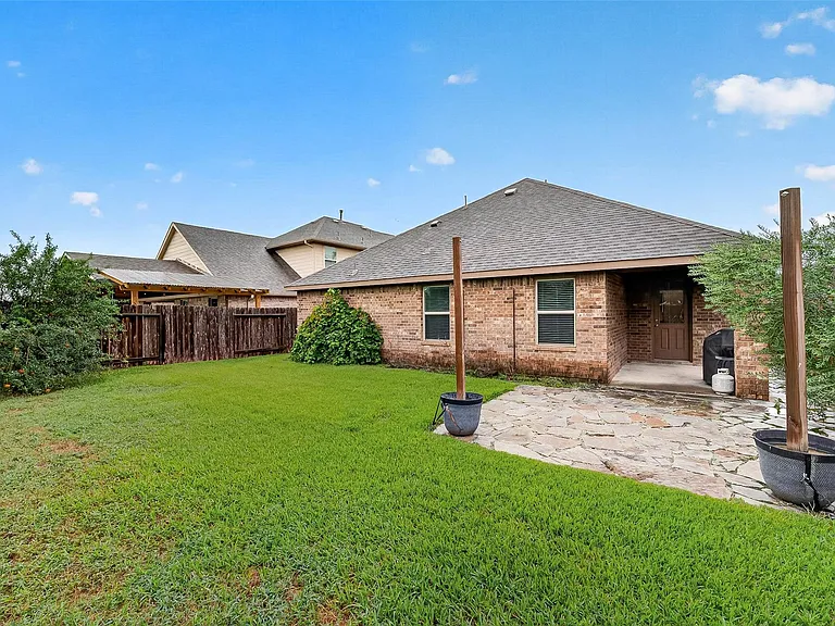 4631 Stolz Trl — Photo 38