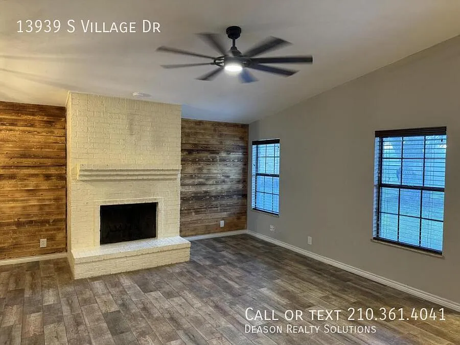 13939 S. Village — Photo 3