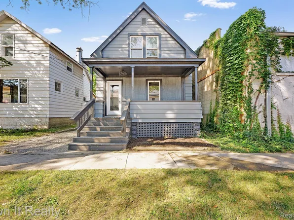 221 W 3rd St, Monroe, MI 48161