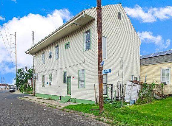 4th image of 1630 S Liberty St