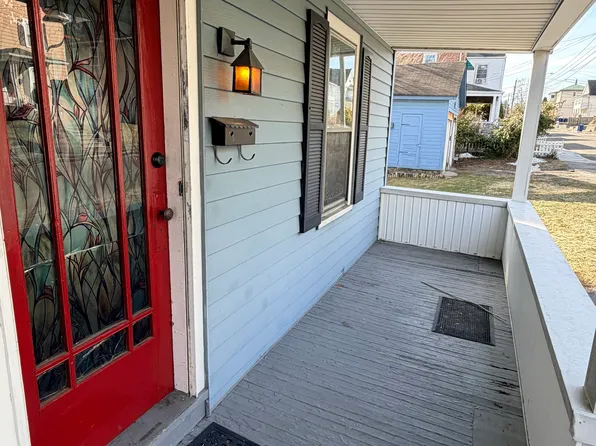 25-27 Beechwood Ave, Torrington, CT 06790