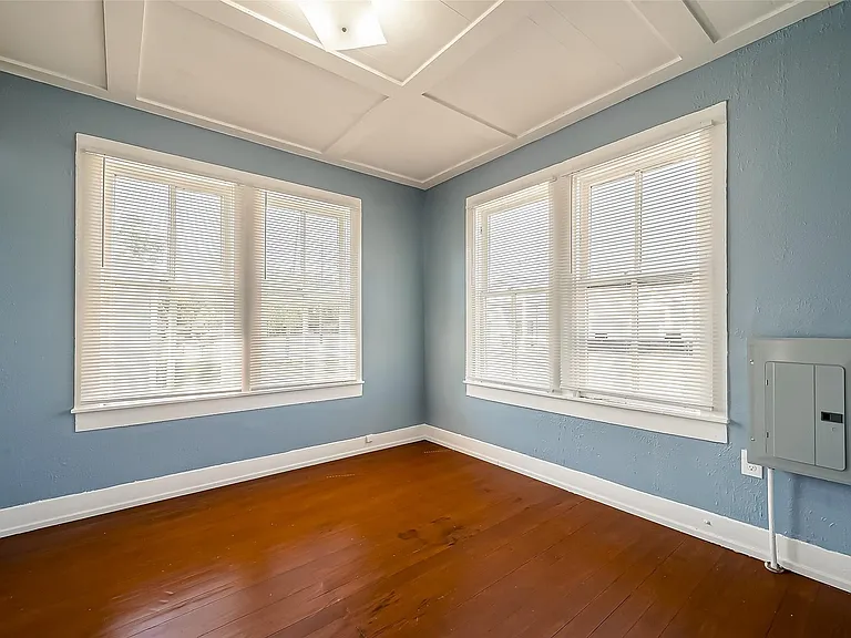 2611 Tierwester St — Photo 14