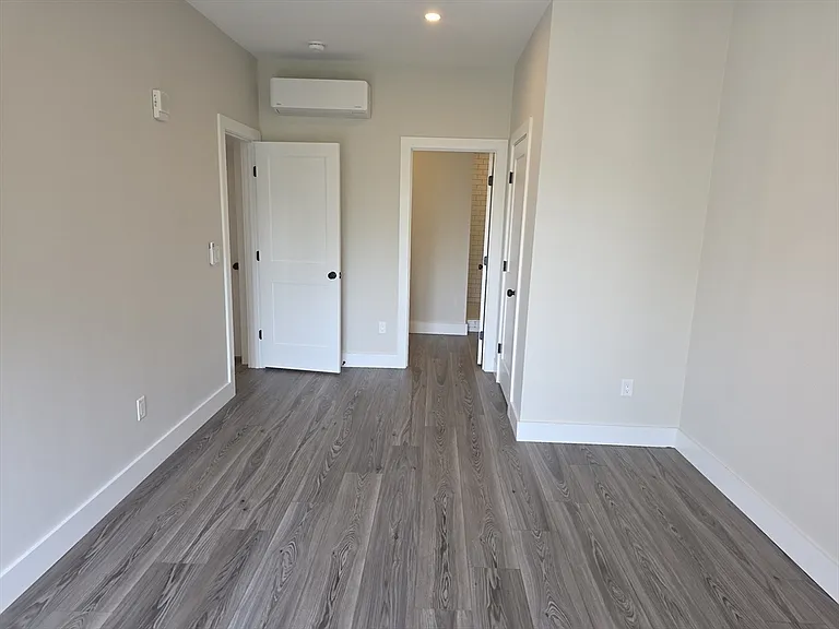 64 Tolman St #5 — Photo 9