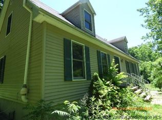 128 White Oak Rd, Elizaville, NY 12523