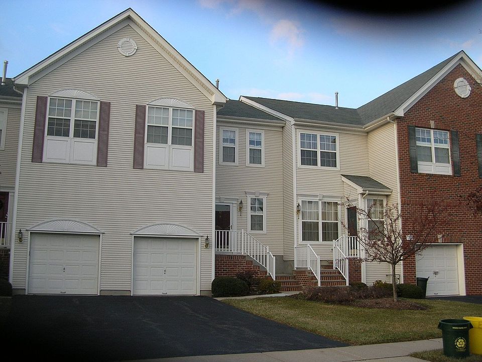12 Windsor Pond Road