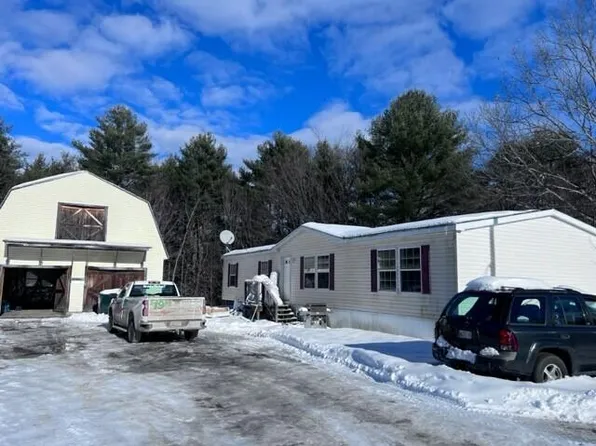 6 Karen Drive, Oxford, ME 04270