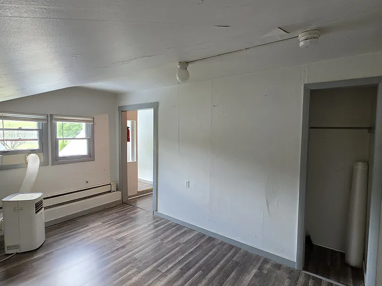 3 Olney Rd #4 — Photo 4