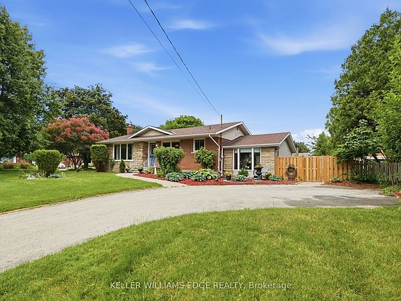 3rd image of 81 Leaside Dr