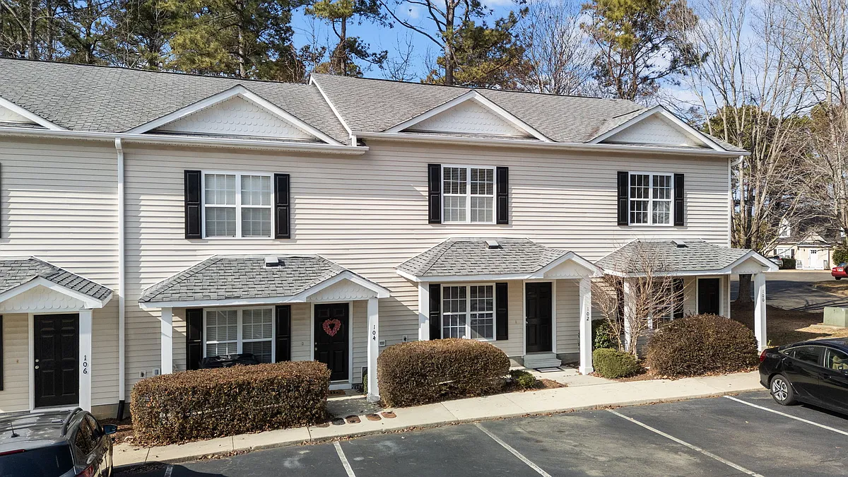 Building Photo - 102 Licorice Dr