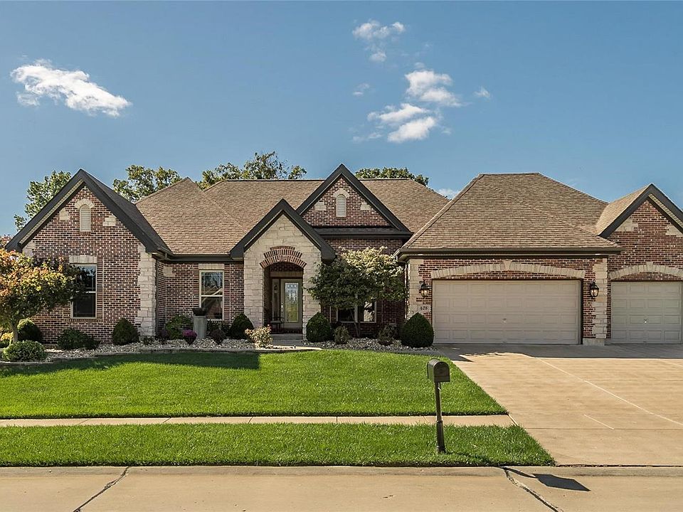 Welcome to 428 Fort Saratoga located on one of the prime building sites with a level yard yard for extended outdoor entertaining.  A Rear heavy tree line privatizes the site.  The detailed French County elevation features a blend of a structured high pitch hip roof with gabled accents.