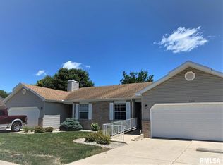 2204 Checkerberry Ln #2206, Springfield, IL 62711