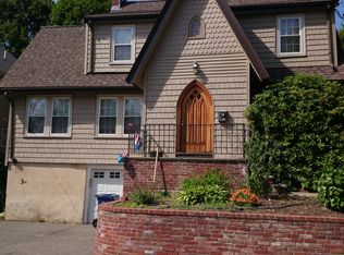 10 Hardwick St, Brighton, MA 02135