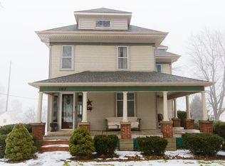 107 S 1st St, Savannah, MO 64485