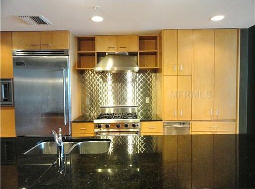 2nd image of 1208 E Kennedy Blvd Unit 1028