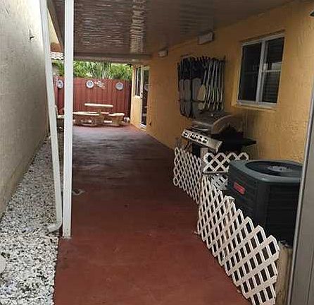 4th image of 10335 NW 128th Ter