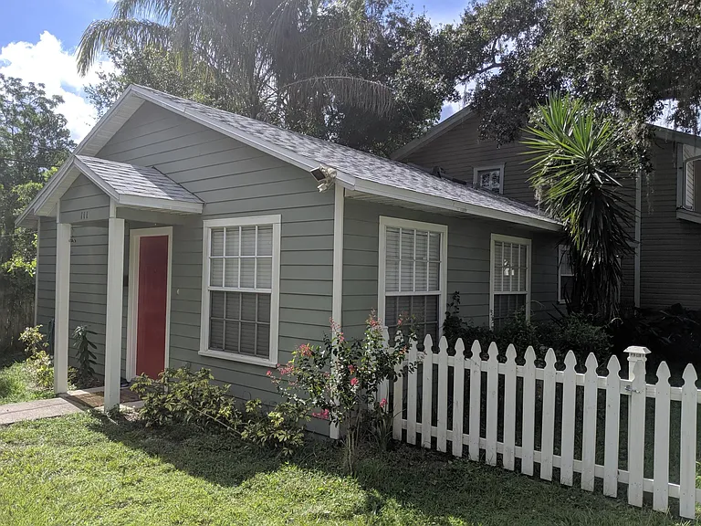 111 Hill Ave — Photo 1