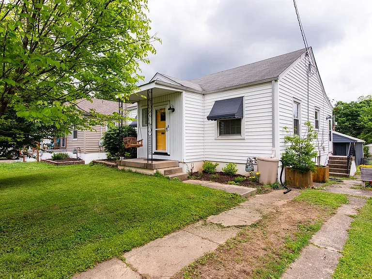 1229 Rammers Ave — Photo 3