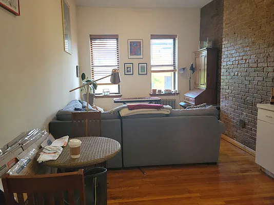 Rented by Chartwell Manhattan Realty | media 9