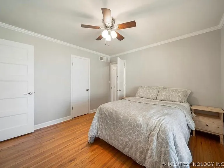 2426 S Louisville Ave — Photo 31