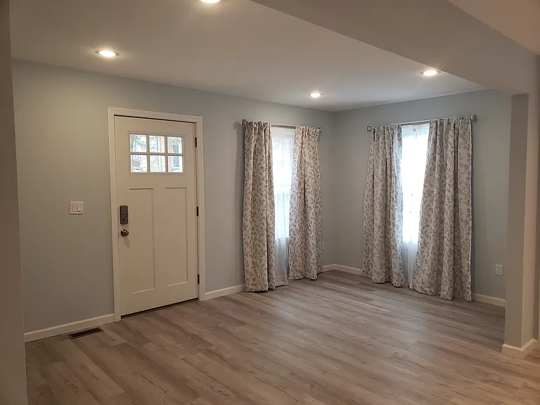 13 New Hampshire St #13 — Photo 9