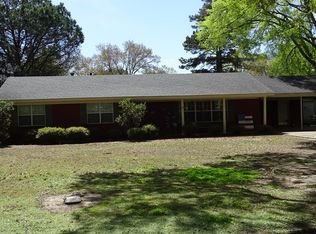 604 E Harding Ave, Greenwood, MS 38930