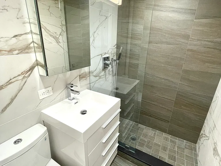 45 Tudor City Pl #603 — Photo 3