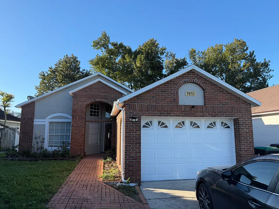 9852 Flynt Cir