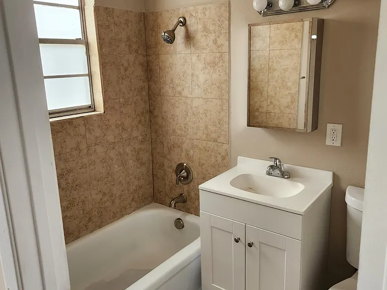 14707 Kanis Rd #14 — Photo 6