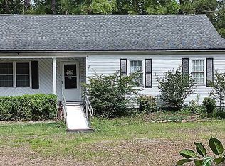223 Broadwell Rd, Saint Pauls, NC 28384