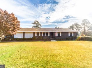 886 Reynolds St, Millen, GA 30442