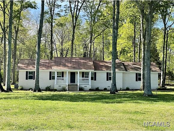 2nd image of 58 Hickory Ln