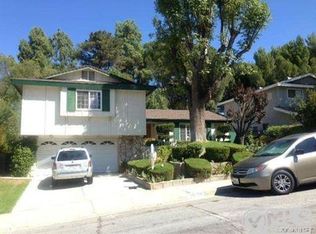 26236 Whispering Leaves Dr, Santa Clarita, CA 91321