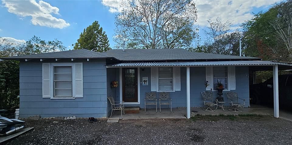 107 Avenue A, Willis, TX 77378 | Zillow
