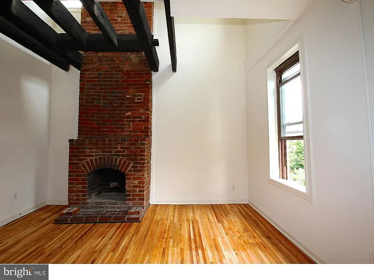 415 S 11th St #3F — Photo 6