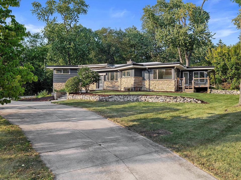 1st image of 11310 North Meadowbrook DRIVE