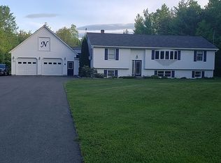 871 Enfield Rd, Lincoln, ME 04457