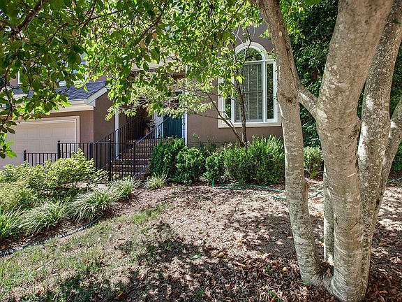 2nd image of 109 Glenway Ct