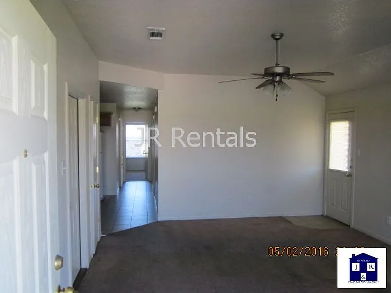 2915 Sunflower Trl #B — Photo 4