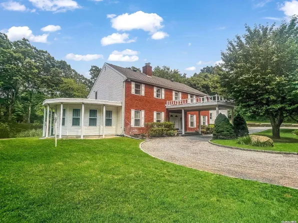323 Old Mill Road, Nissequogue, NY 11780