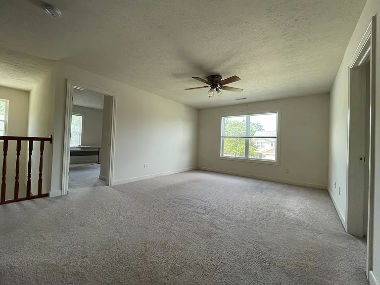 2875 Parkview Dr — Photo 21