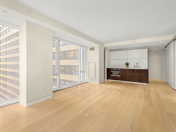 5th image of 135 W 52nd St APT 15B