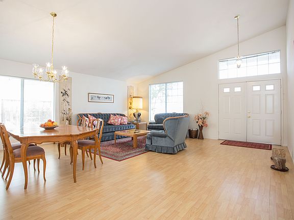 3rd image of 37224 Wild Rose Ln