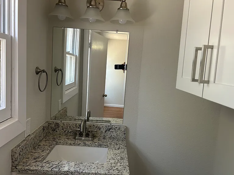 3404 Martin Lydon Ave — Photo 23