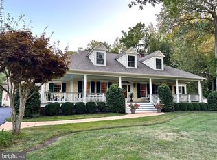 5831 Oak Grove St, Lorton, VA 22079
