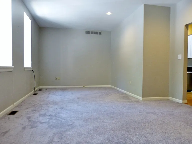 200 E West St #1 — Photo 10