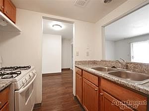 2nd image of 1008 E 90th St