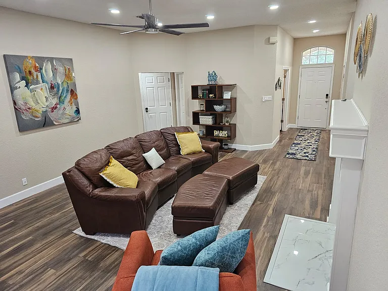 2601 Little Elm Trl — Photo 10