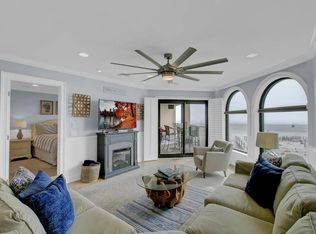 9002 Palmetto Dr APT 113, Isle Of Palms, SC 29451