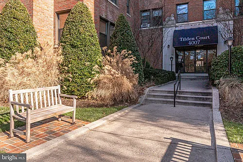 4007 Connecticut Ave NW #209 Photo 1