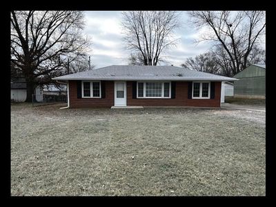 1414 E Briggs Dr, Macon, MO, 63552